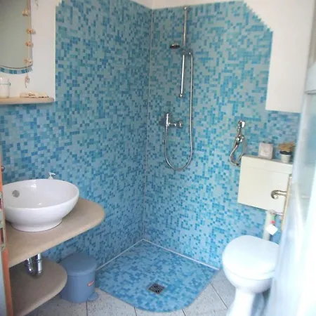 Vikendica House Lemon Tree *