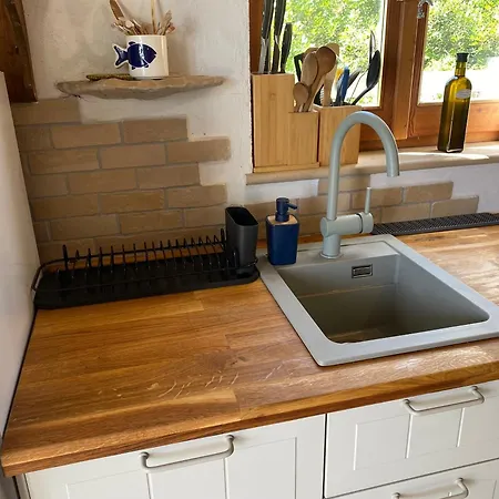 House Lemon Tree Pasman